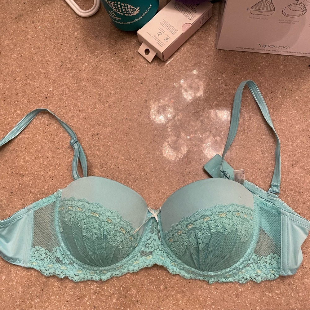 Coobie brand bra, light turquoise . Sz 36C